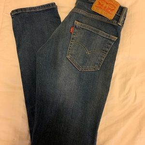 Levi jeans